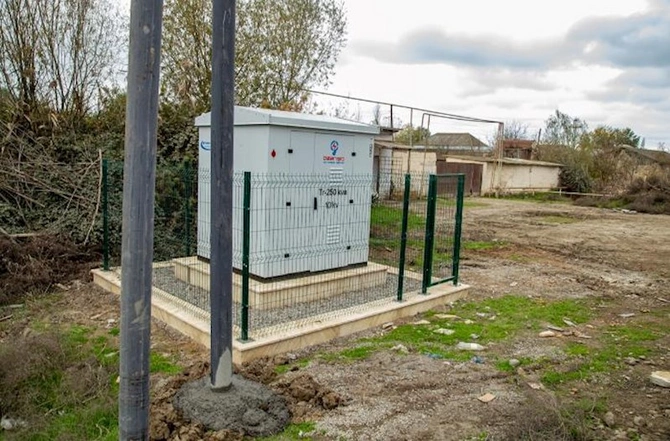 Salyan rayonunun elektrik şəbəkəsi yenilənir — FOTOLAR