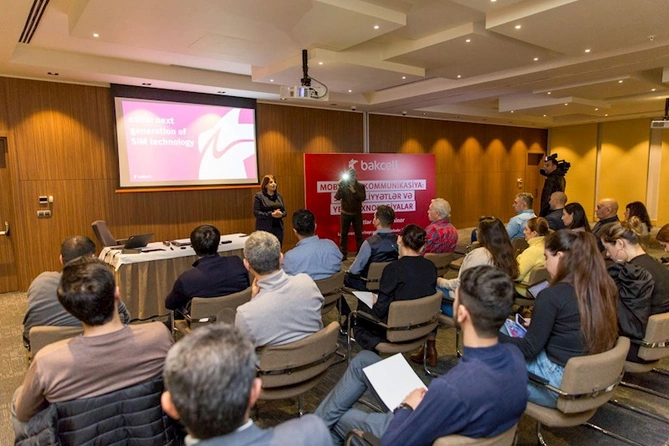 Bakcell jurnalistlər üçün seminar keçirib — FOTO
