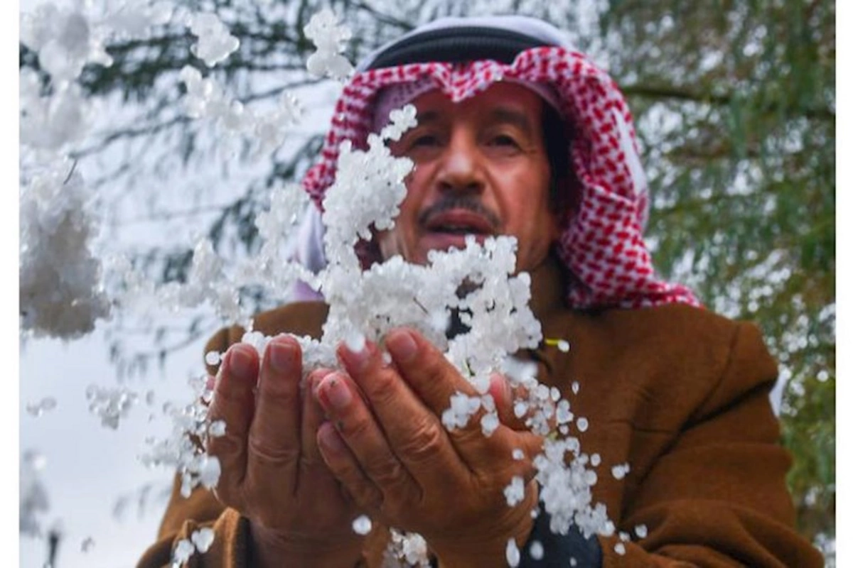 Küveytə dolu, Səudiyyə Ərəbistanına qar yağdı