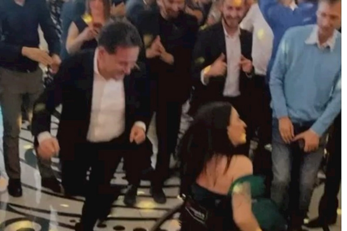Murad Dadaşovun bu rəqsi trend oldu — VİDEO