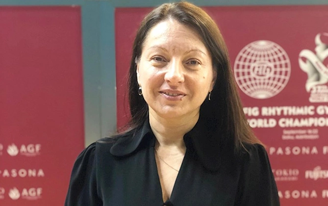Nazir müavininin qızı “ilin ən yaxşısı” seçildi — FOTOLAR Nazir müavininin qızı “ilin ən yaxşısı” seçildi — FOTOLAR