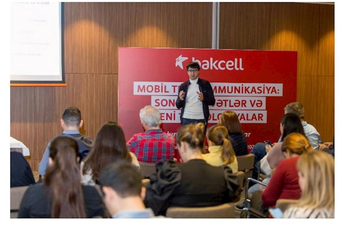 Bakcell jurnalistlər üçün seminar keçirib — FOTO