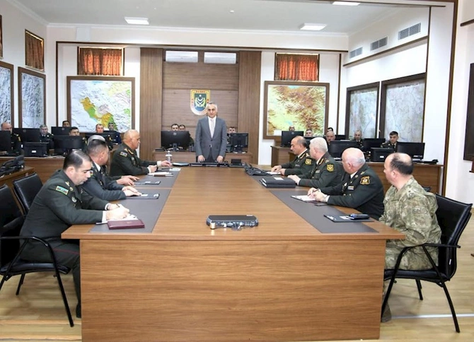 Prezidentin Naxçıvandakı səlahiyyətli nümayəndəsi Əlahiddə Ümumqoşun Orduda olub — FOTO