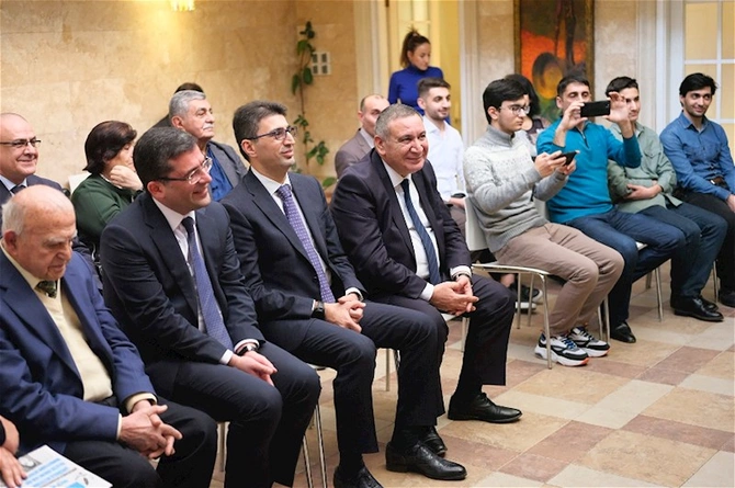 “6 sözlük əhvalat” müsabiqəsinin qalibləri mükafatlandırılıb — FOTOLAR