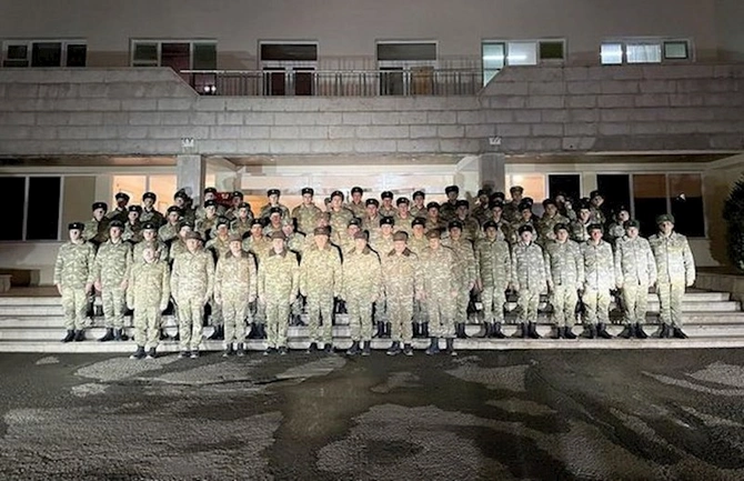 Azərbaycan Ordusunun Baş Qərargah rəisi Şuşada hərbçilərə tapşırıqlar verdi — FOTO Azərbaycan Ordusunun Baş Qərargah rəisi Şuşada hərbçilərə tapşırıqlar verdi — FOTO