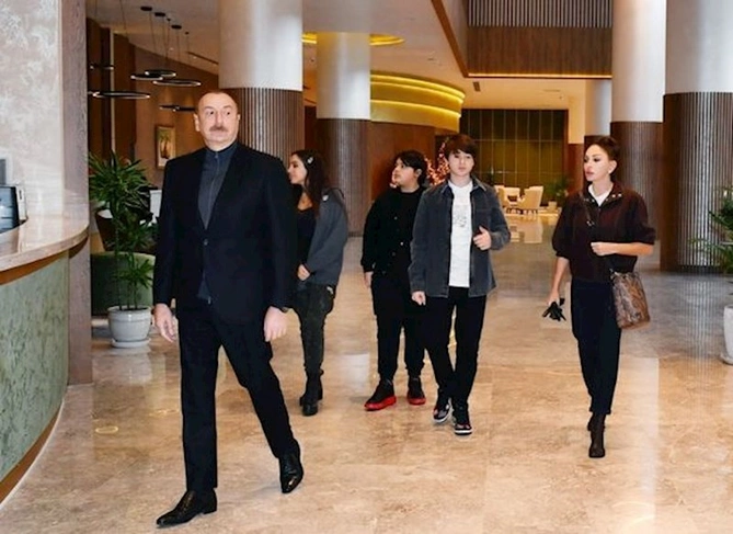 Prezident və xanımı “Şabran” İstirahət Kompleksinin açılışında — YENİLƏNİB (FOTO) Prezident və xanımı “Şabran” İstirahət Kompleksinin açılışında — YENİLƏNİB (FOTO)