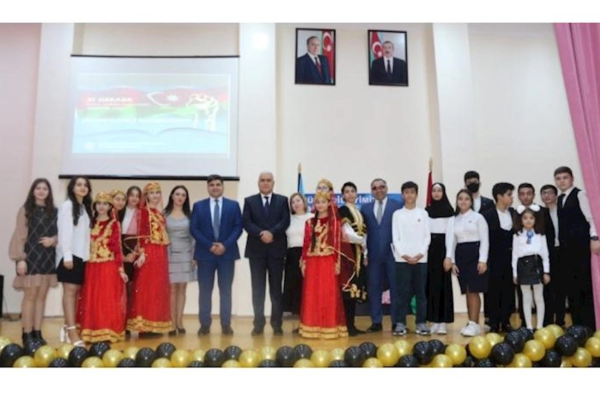 Xətai rayonunda Dünya Azərbaycanlılarının Həmrəyliyi Gününə həsr olunan tədbir keçirildi — FOTOLAR