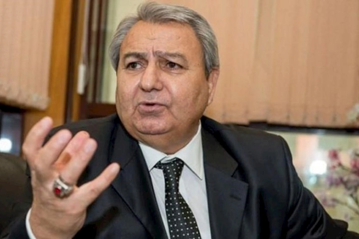 “Mikrofonu başına vuraram, cırıq-cırıq olarsan, çaqqallar yığılıb şou yaradırlar...”
