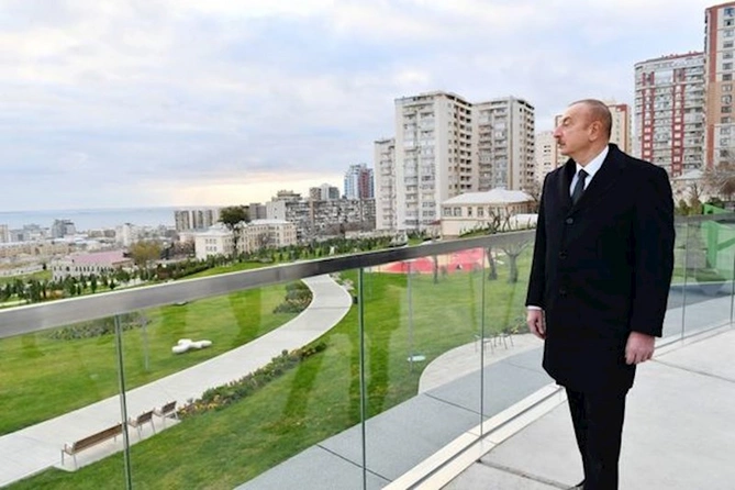 Prezident Mərkəzi Parkın 2-ci hissəsinin açılışına qatıldı — YENİLƏNİB (FOTOLAR)