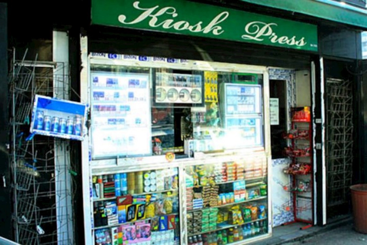 Bakıda köşkə basqın edildi: Satıcı bıçaqlandı