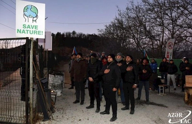 Xankəndi yolundakı aksiyanın 19-cu günü — FOTO Xankəndi yolundakı aksiyanın 19-cu günü — FOTO