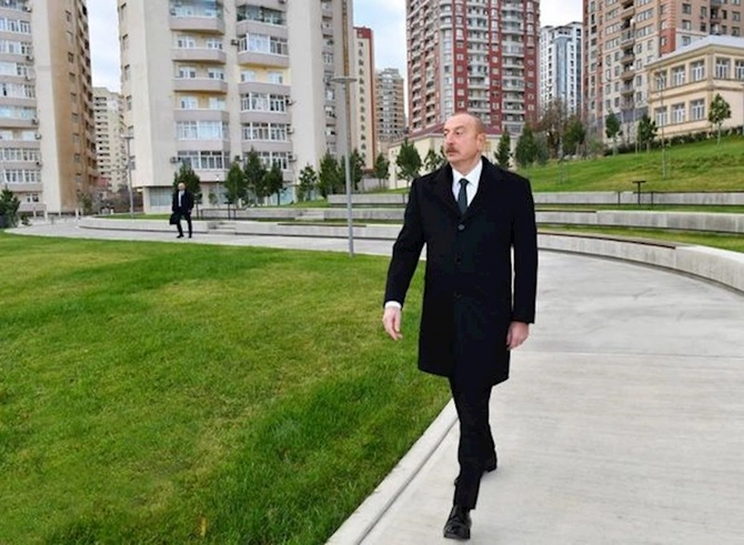 Prezident Mərkəzi Parkın 2-ci hissəsinin açılışına qatıldı — YENİLƏNİB (FOTOLAR)