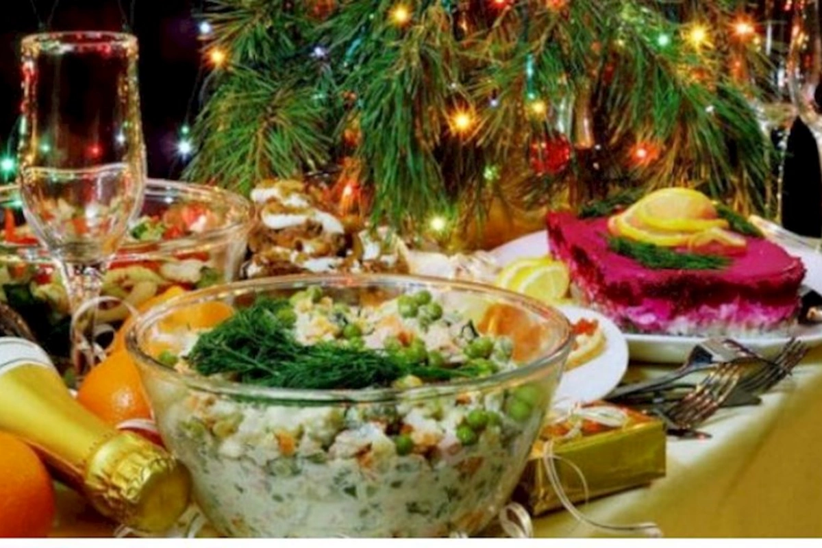 Bakı restoranlarında fantastik Yeni İl menyusu — QİYMƏTLƏR