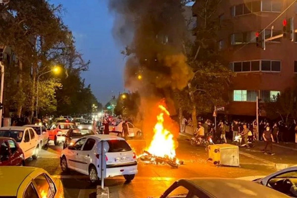 İran hökumətinin güllələdiyi gənclər — FOTO
