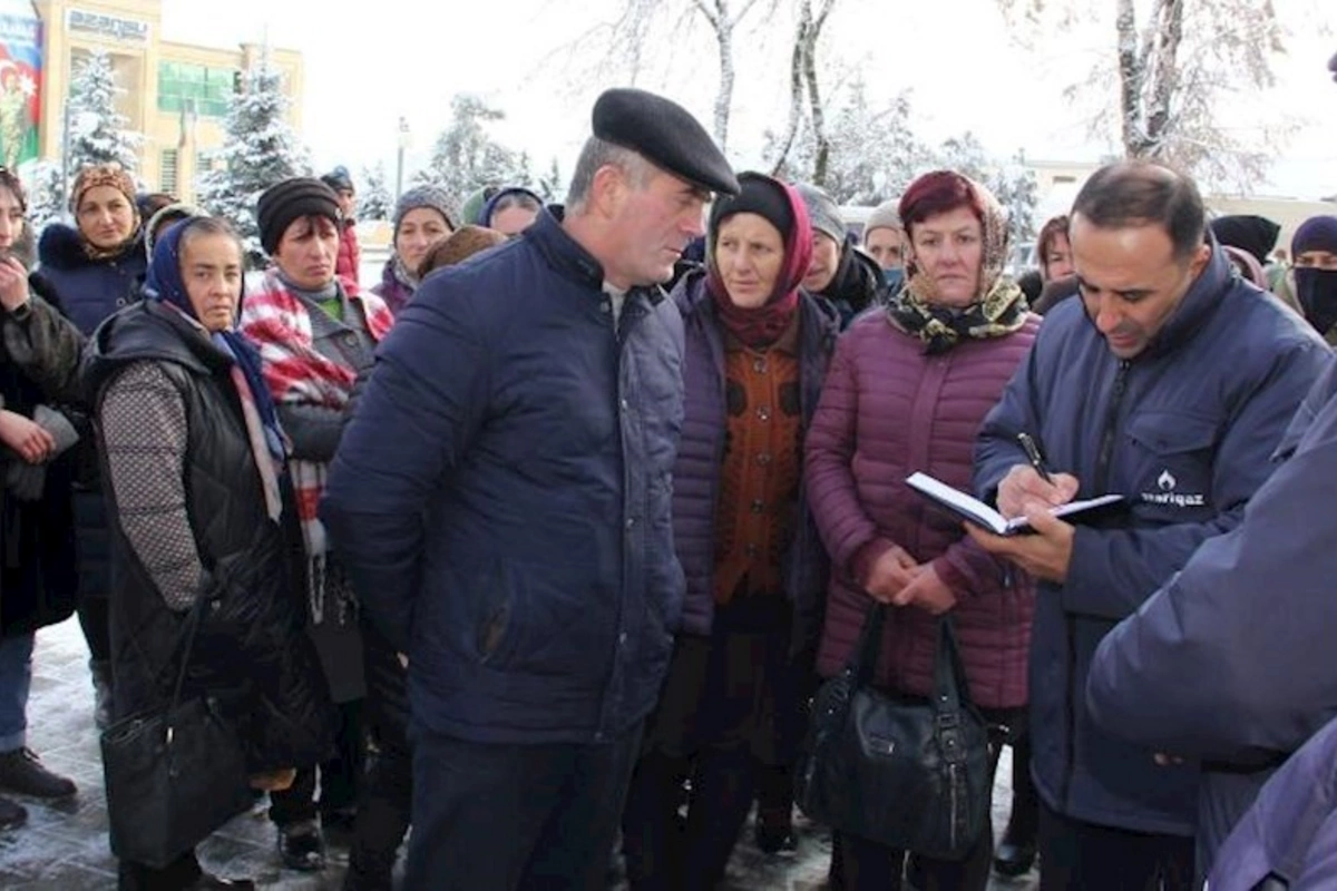 Qubada baş tutan “Açıq mikrofon” aksiyasında ümumilikdə 15 müraciət ünvanlandı — FOTO