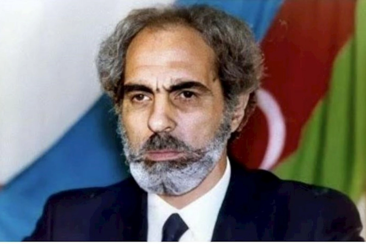 Elçibəyin şəklini “layk” edən sakin 10 min manat “cərimələnib”