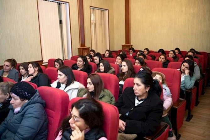 “Çevik Ekspertlər Qrupu”nun üzvləri Horadizdə qadınlarla görüşdü — FOTOLAR