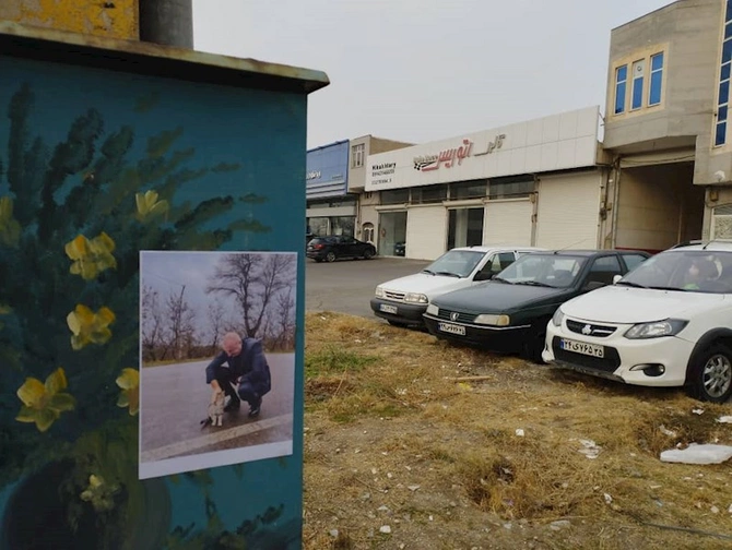 Güney Azərbaycanın şəhərlərində İlham Əliyevin fotoları yayıldı — FOTO Güney Azərbaycanın şəhərlərində İlham Əliyevin fotoları yayıldı — FOTO