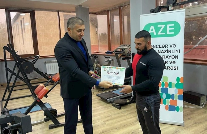 Salyanda Heydər Əliyevin xatirəsinə həsr edilmiş paurliftinq üzrə rayon çempionatı keçirildi