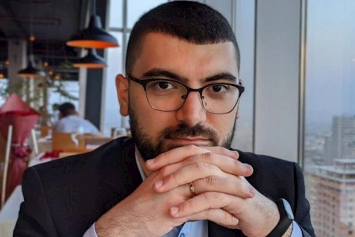 Xocalıda sülhməramlılarla Azərbaycan davası aparan qəhrəman jurnalist kimdir?