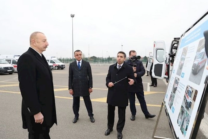 Prezident yeni alınmış xüsusi təyinatlı texnikalarla tanış olub — YENİLƏNİB (FOTO)