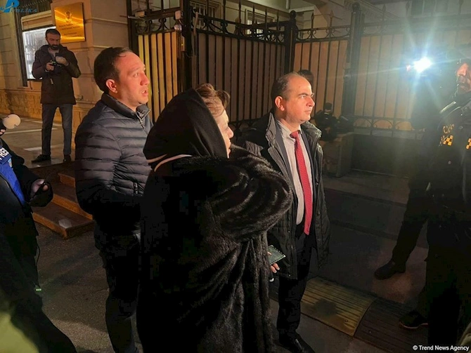 Azərbaycan QHT-ləri sülhməramlıların komandanına müraciət ünvanladı — FOTO Azərbaycan QHT-ləri sülhməramlıların komandanına müraciət ünvanladı — FOTO