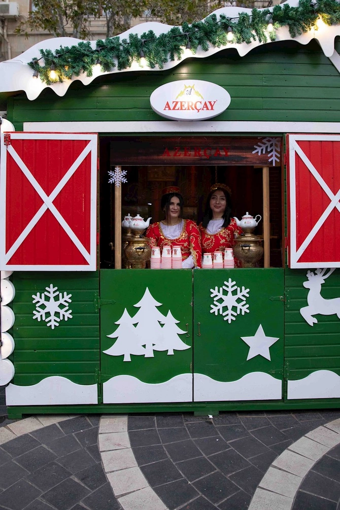 Doğma çay “Azerçay”la “Soyuq əllər, isti ürəklər” — FOTO/VİDEO Doğma çay “Azerçay”la “Soyuq əllər, isti ürəklər” — FOTO/VİDEO