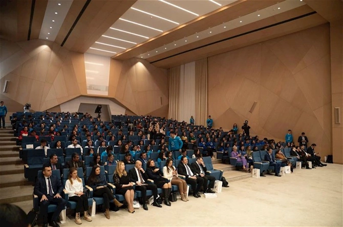 Bakıda Media savadlılığı konfransı keçirilib — FOTO