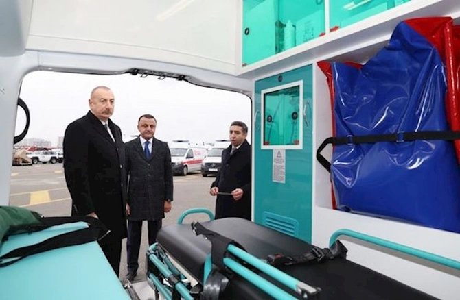 Prezident yeni alınmış xüsusi təyinatlı texnikalarla tanış olub — YENİLƏNİB (FOTO)