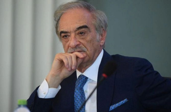 Xalqın dəyərlərinə qarşı uzanan əllər niyə kəsilmir?! — Əli Mirəliyevin səviyyəsi... Xalqın dəyərlərinə qarşı uzanan əllər niyə kəsilmir?! — Əli Mirəliyevin səviyyəsi...