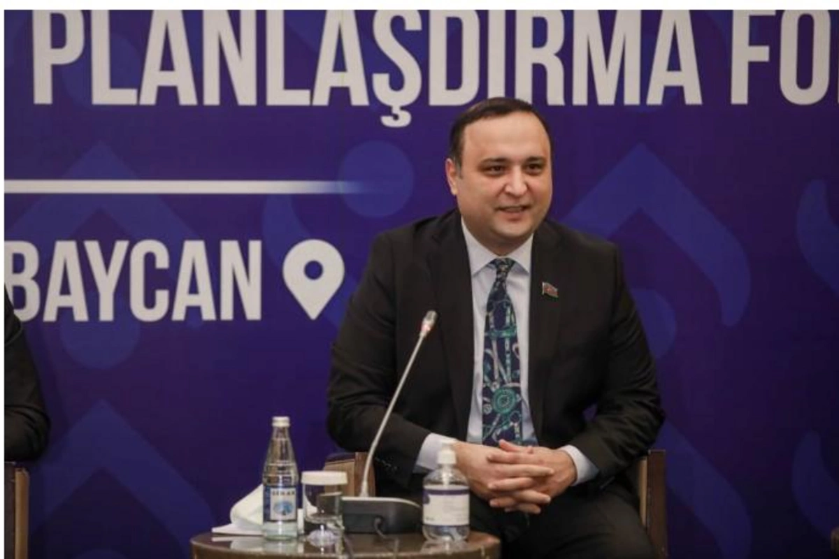 Şahin İsmayılov: “Ramiz Mehdiyev öz kiçik dünyasında oyun oynamaqda israrlıdır”
