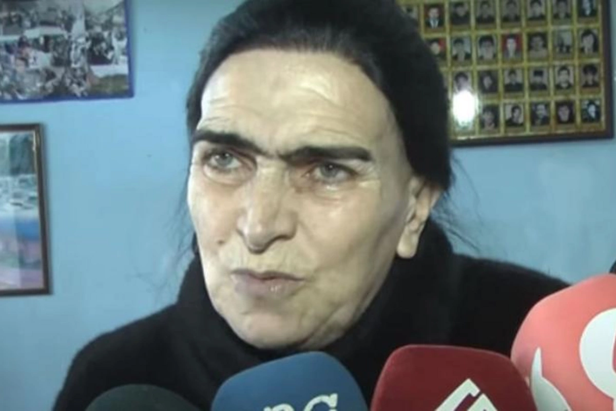 Emin Əmrullayev direktoru işdən azad etdi