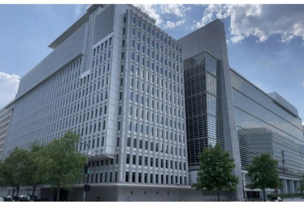 Dünya Bankı əməkdaşlarını Ukraynadan çıxarır