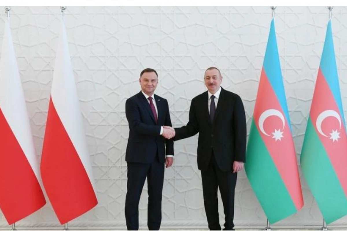 Polşa Prezidenti İlham Əliyevə zəng etdi