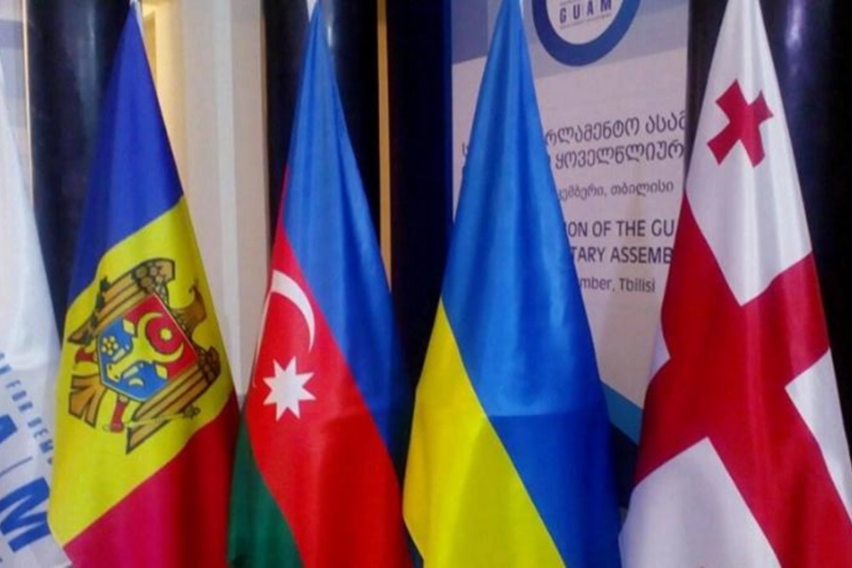 Azərbaycanın adı GUAM üzvü olan ölkələrin siyahısından çıxarıldı — QALMAQAL (FOTO)