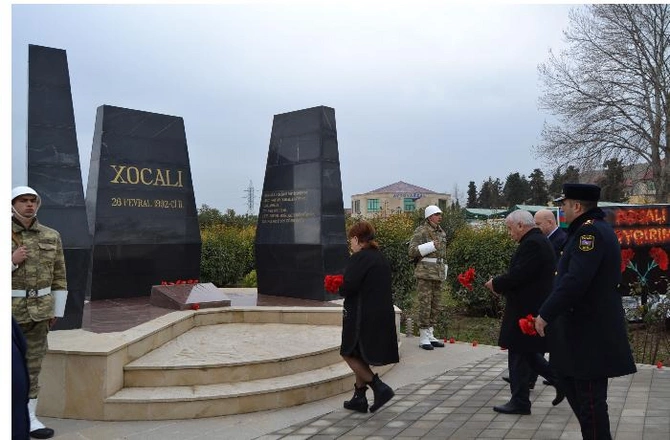 Füzulidə Xocalı soyqırımı qurbanlarının xatirəsi anıldı — FOTOLAR
