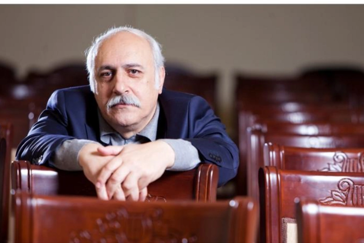 Prezident Eldar Mansurovu təltif etdi