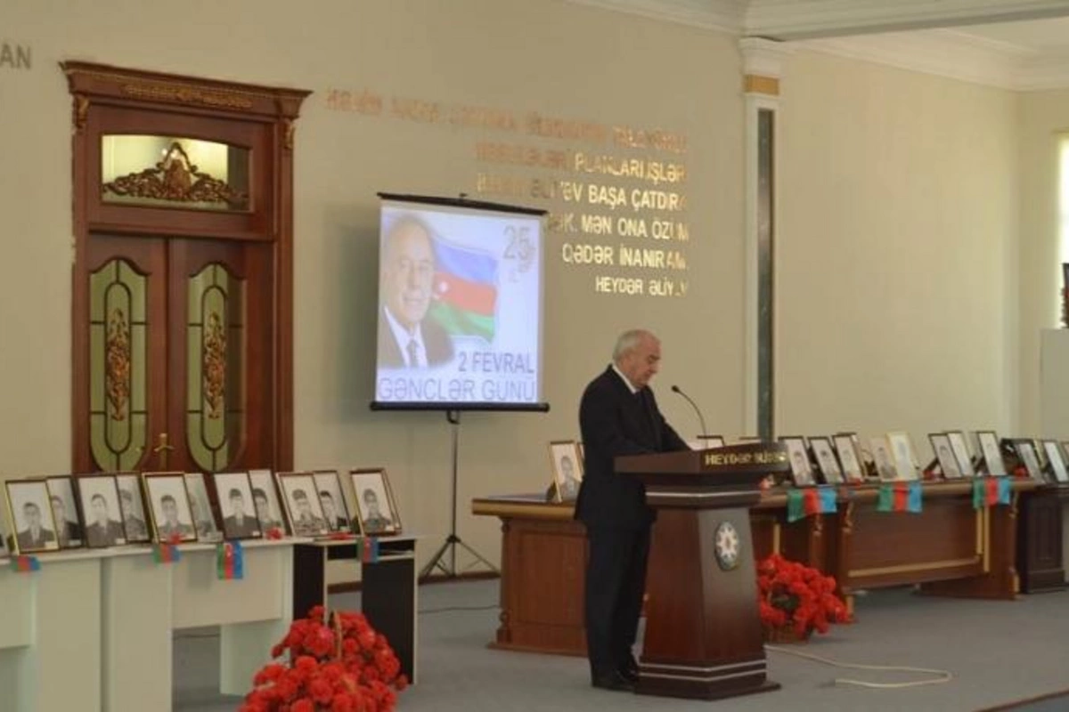 Zəfərimiz gəncliyimizin mənəvi zirvəsidir — FOTOLAR