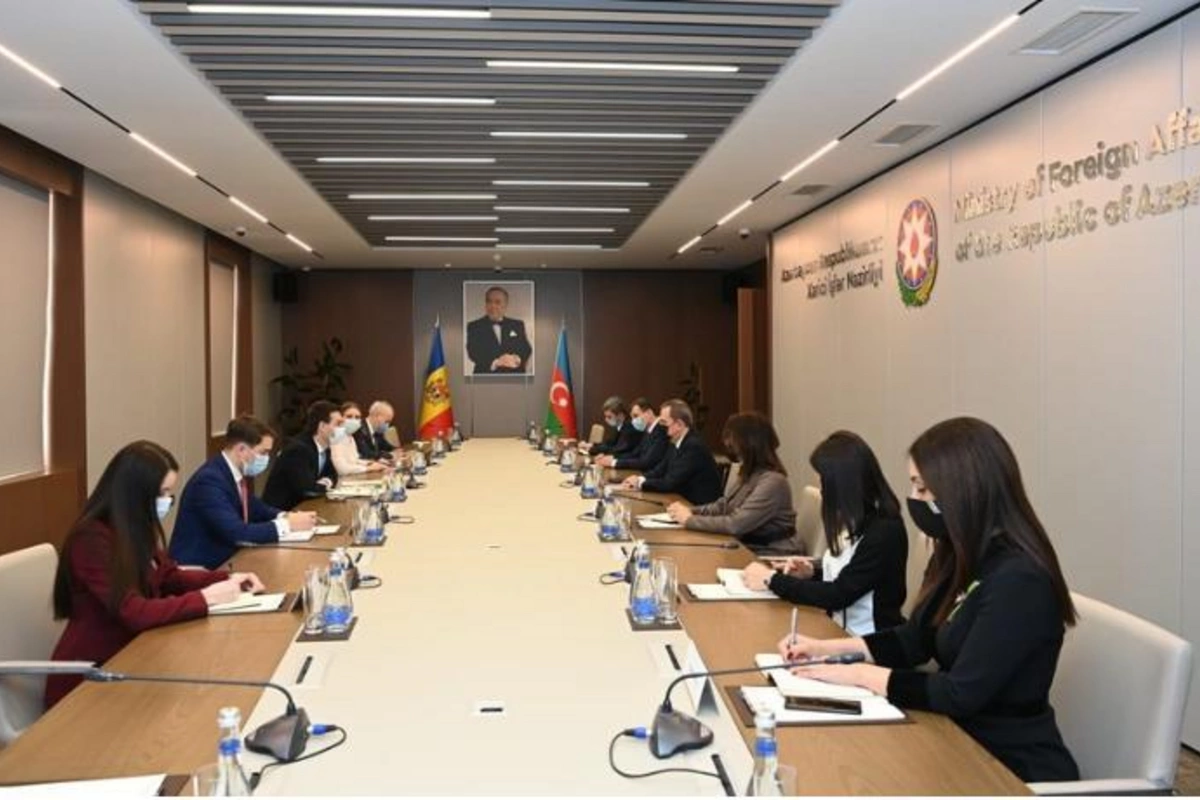 Azərbaycan və Moldova XİN başçılarının görüşü başladı — YENİLƏNİB