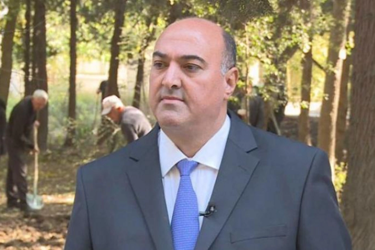 Ramiz Mehdiyevin adamı Mərkəzi Nəbatat Bağının ərazisinini “avtobaza”ya çevirib — ŞOK FAKTLAR
