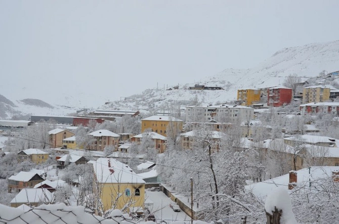 Daşkəsənə güclü qar yağıb — FOTOLAR (ÖZƏL) Daşkəsənə güclü qar yağıb — FOTOLAR (ÖZƏL)
