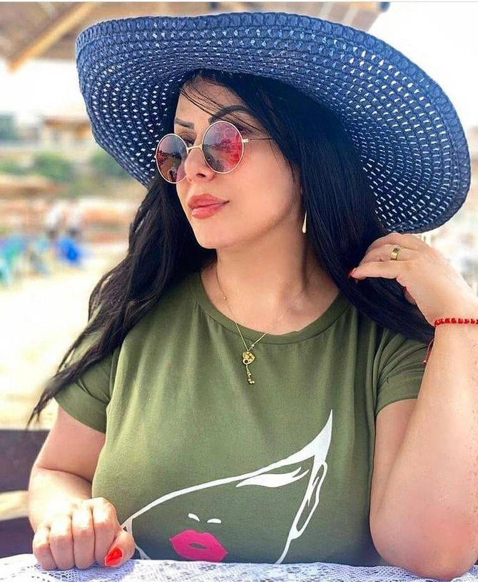 Aktrisa gəlini ilə TikTok fenomeni oldu, tənqid olundu — FOTOLAR (ÖZƏL)