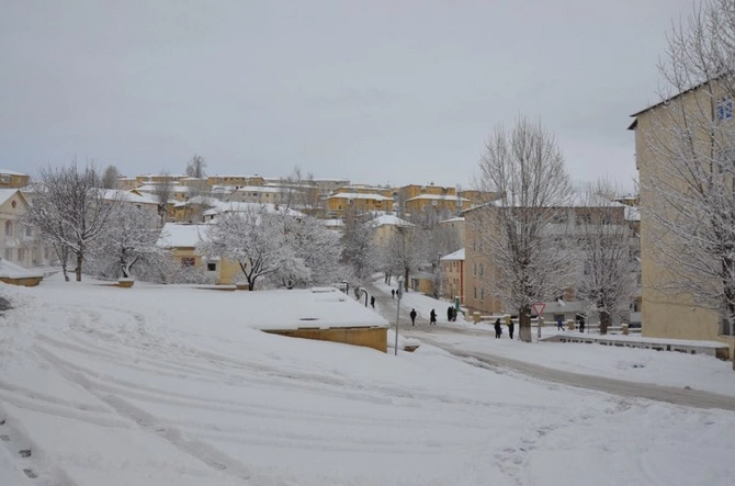 Daşkəsənə güclü qar yağıb — FOTOLAR (ÖZƏL) Daşkəsənə güclü qar yağıb — FOTOLAR (ÖZƏL)
