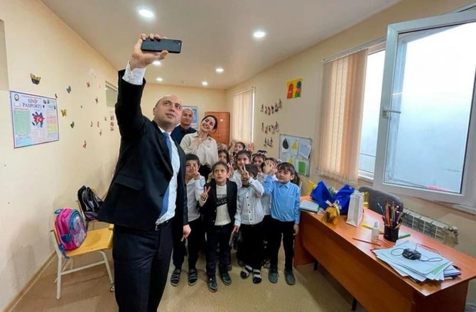 Kənd uşaqlarını xoşbəxt edən Leyla müəllimə ilə ÖZƏL MÜSAHİBƏ