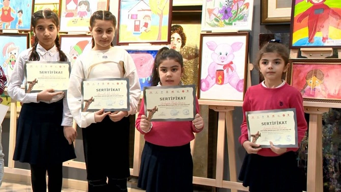 “Xatirələrdə qalan oyuncaqlar” sərgisi yekunlaşdı — FOTOLAR (ÖZƏL) “Xatirələrdə qalan oyuncaqlar” sərgisi yekunlaşdı — FOTOLAR (ÖZƏL)