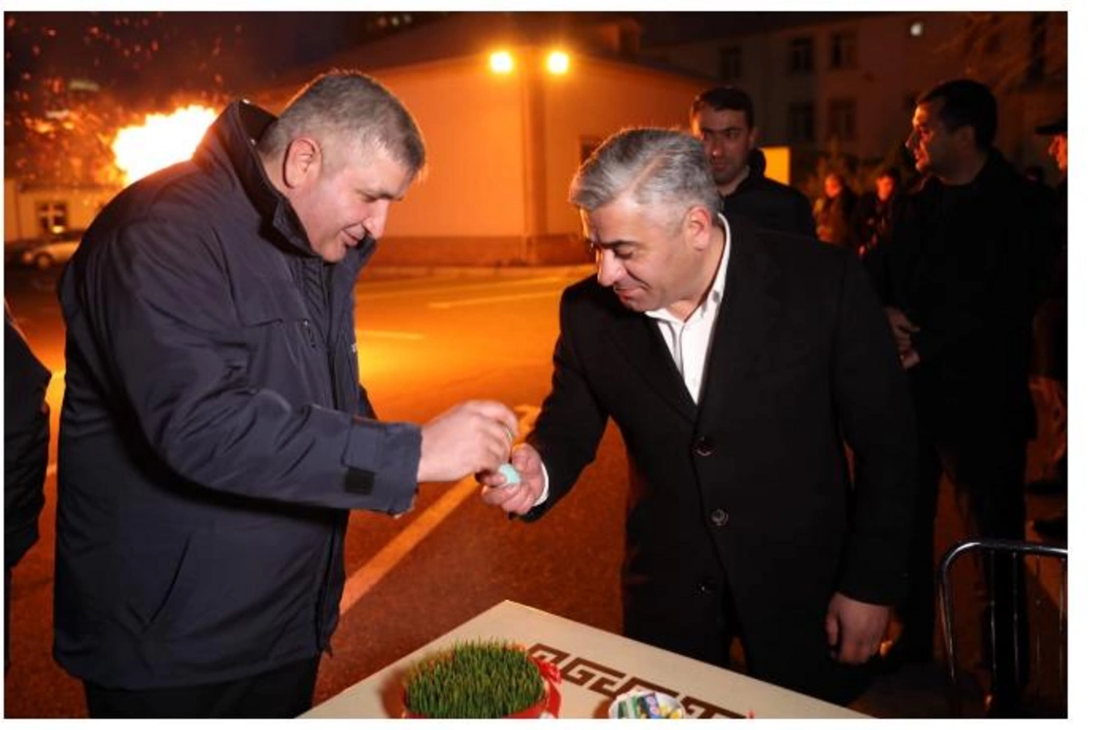 “Azəriqaz” rəhbərliyi yumurta döyüşdürdü — FOTOLAR