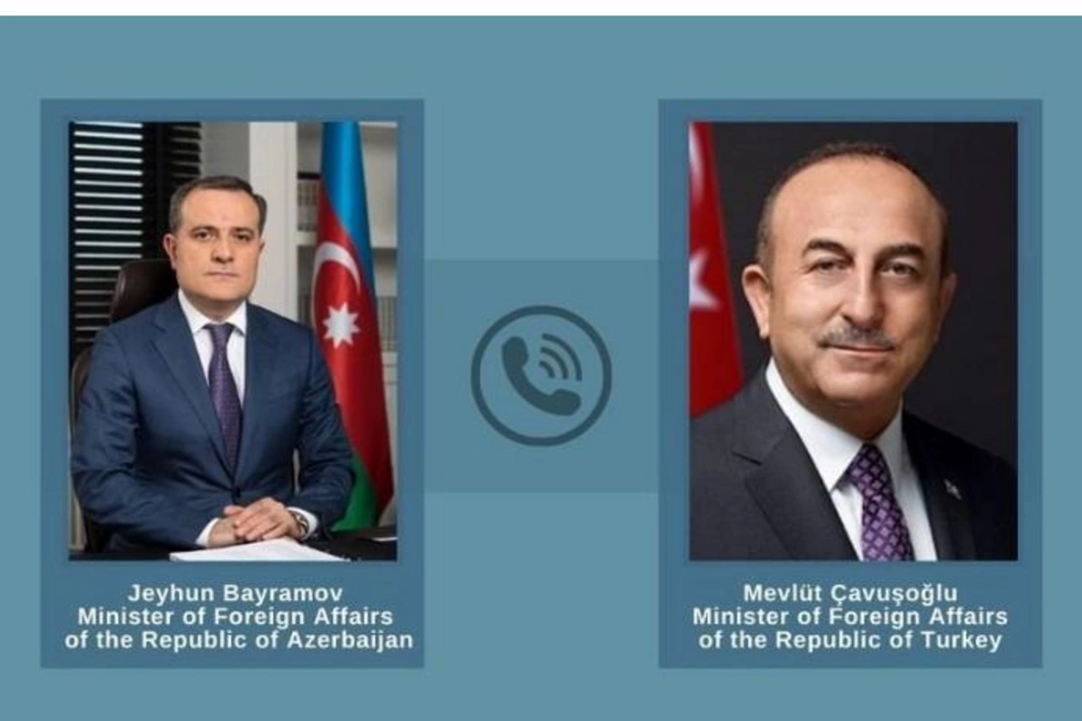 Ceyhun Bayramov türkiyəli həmkarı ilə Ukraynadakı vəziyyəti müzakirə etdi