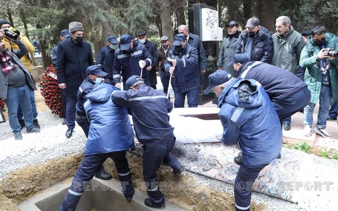 Xalq yazıçısı Rüstəm İbrahimbəyov I Fəxri xiyabanda dəfn edildi — YENİLƏNİB
