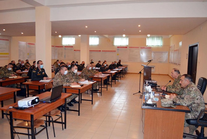 Baş Qərargah rəisi Quru Qoşunlarında oldu — FOTOLAR
