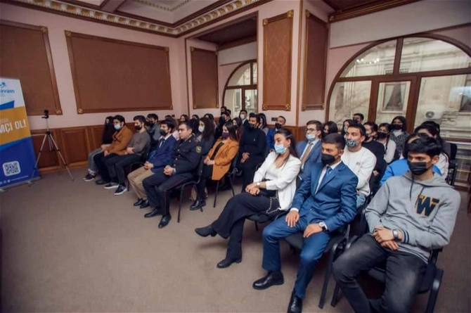 Elşad Hacıyev “Davam”ın qonağı oldu — FOTOLAR